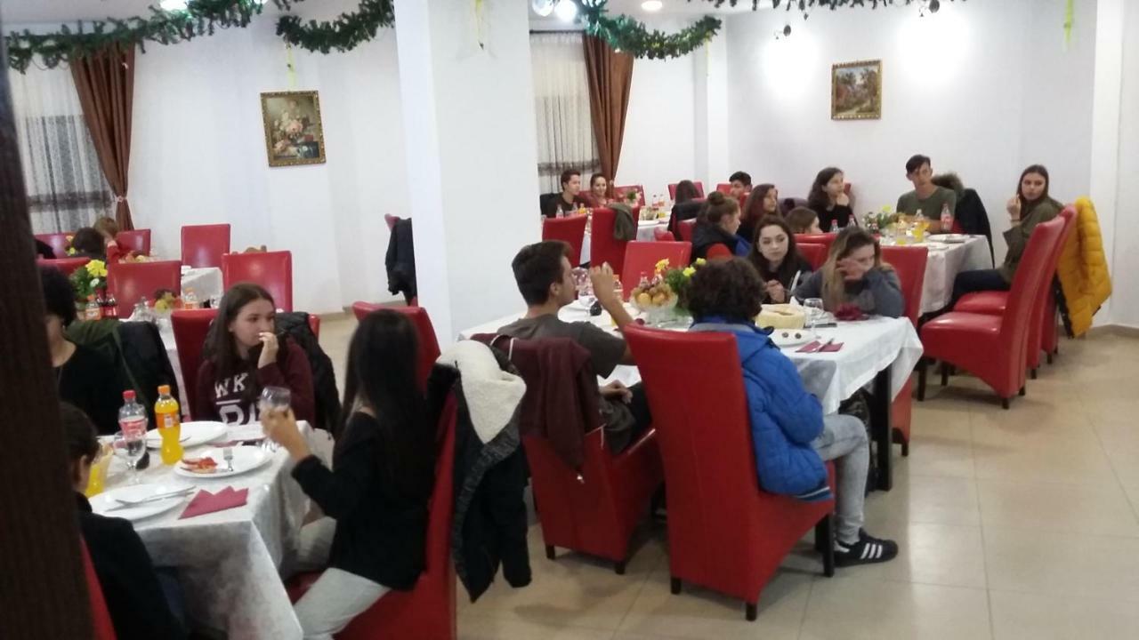 Pensiunea Poiana Soarelui Brates Dış mekan fotoğraf